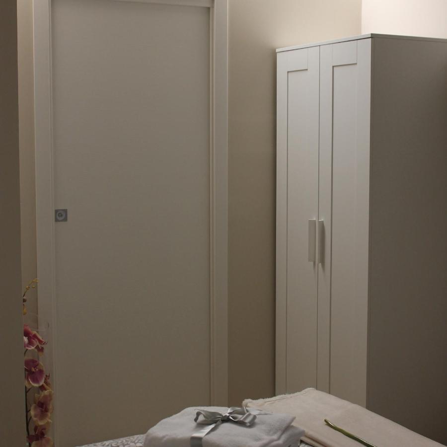 Room 369 Termoli Luaran gambar