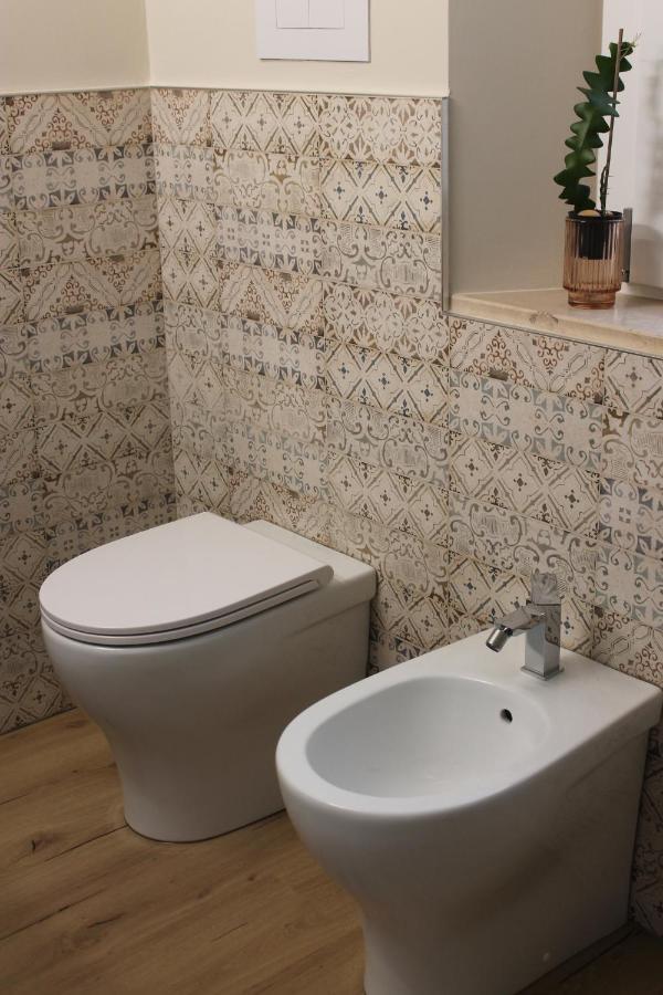 Room 369 Termoli Luaran gambar