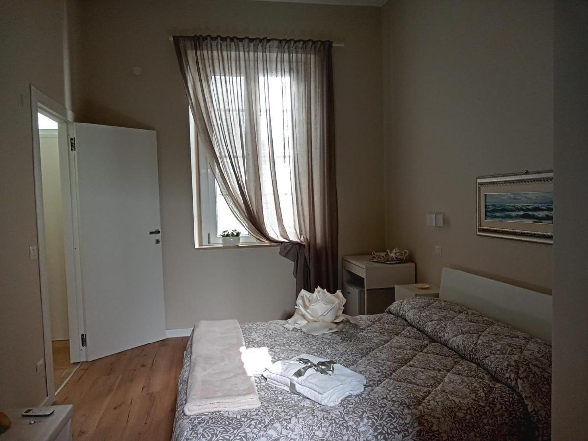 Room 369 Termoli Luaran gambar